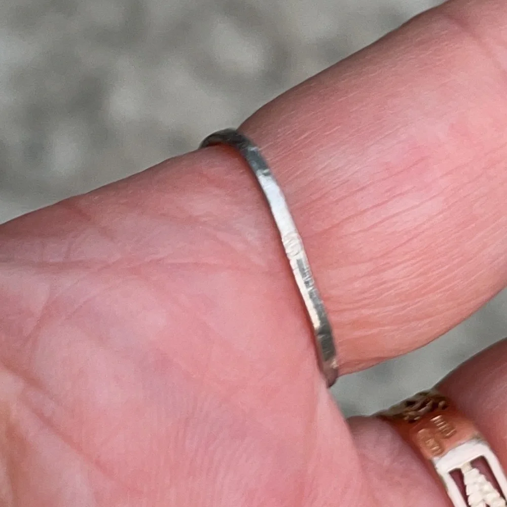 Vintage sterling silver ring with genuine crystal